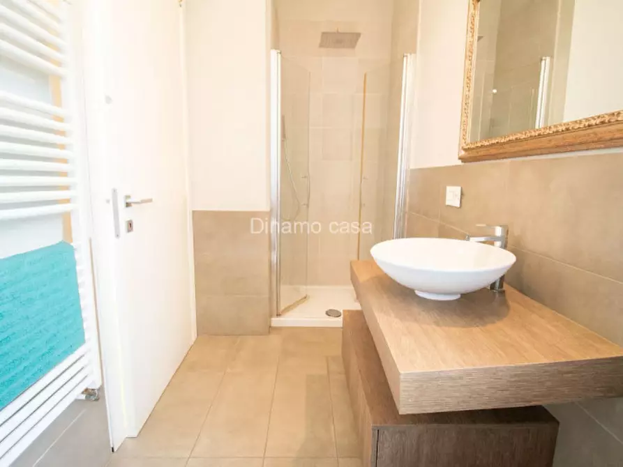 Immagine 12 di Villa in vendita  a Prato