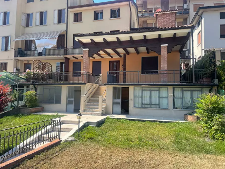 Immagine 8 di Villetta a schiera in vendita  in Via Fazio a Valdagno