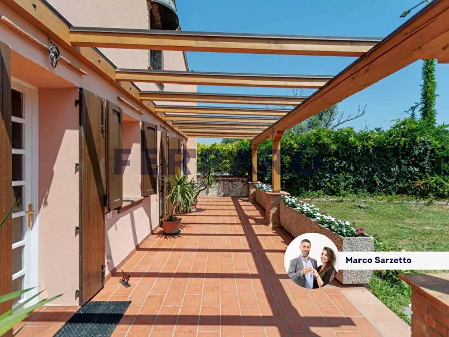 Immagine 5 di Casa bifamiliare in vendita  in Via Roma a Roncade