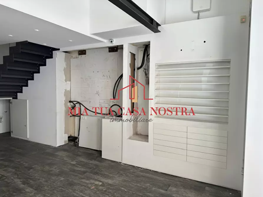 Immagine 3 di Negozio in vendita  in Via Giuseppe Verdi a Padova