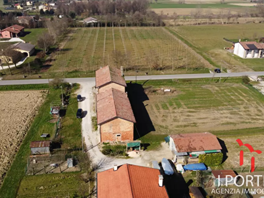 Immagine 7 di Rustico / casale in vendita  in Via Raffaello Sanzio a Santa Maria Di Sala
