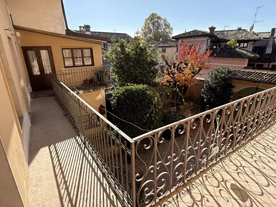 Immagine 11 di Casa indipendente in vendita  in piazza corlo a Lonato del Garda