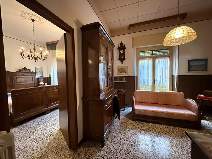 Immagine 14 di Casa indipendente in vendita  in piazza corlo a Lonato del Garda