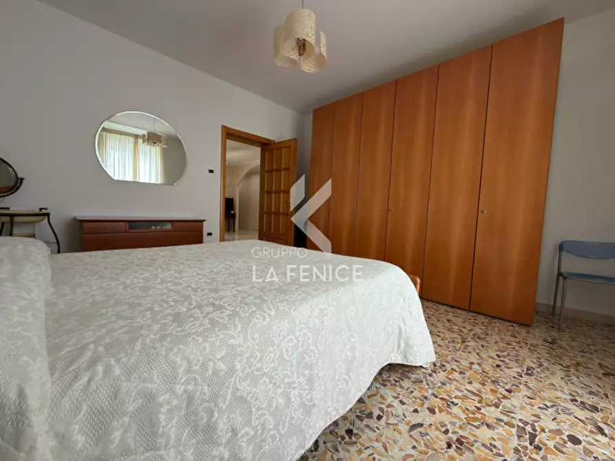 Immagine 23 di Appartamento in vendita  in Via Edmondo De Amicis 19 a Martina Franca