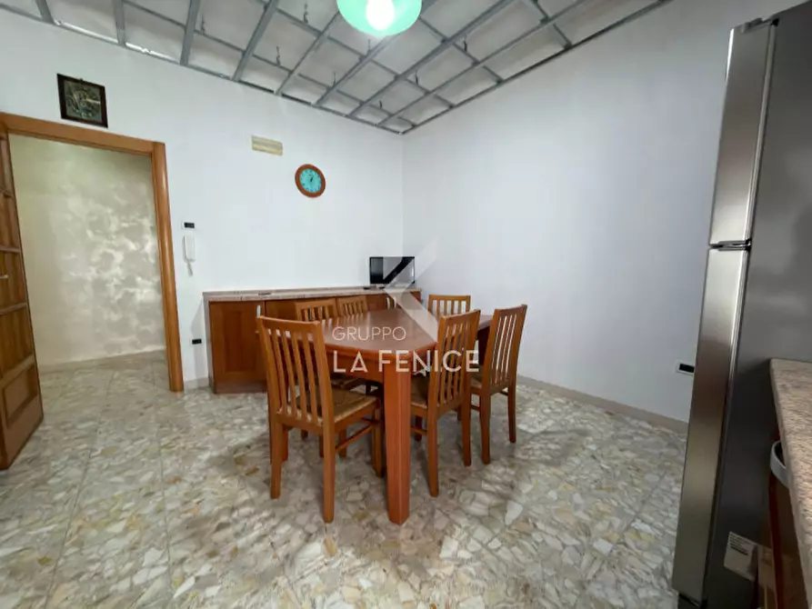 Immagine 30 di Appartamento in vendita  in Via Edmondo De Amicis 19 a Martina Franca