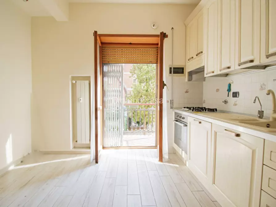 Immagine 1 di Appartamento in vendita  a Prato