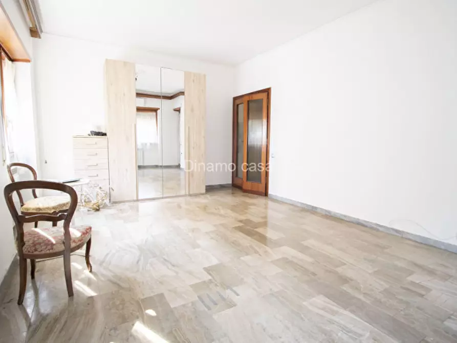 Immagine 15 di Appartamento in vendita  a Prato