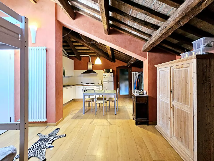 Immagine 1 di Appartamento in vendita  in VIA PRINCIPE AMEDEO a Este