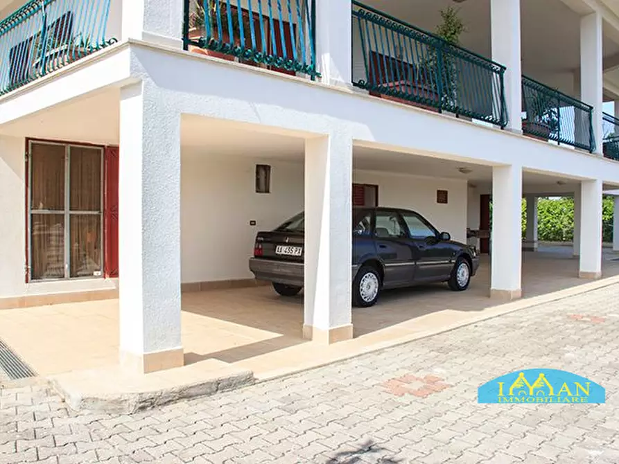 Immagine 33 di Villa in vendita  in Contrada Pascarosa a Ostuni