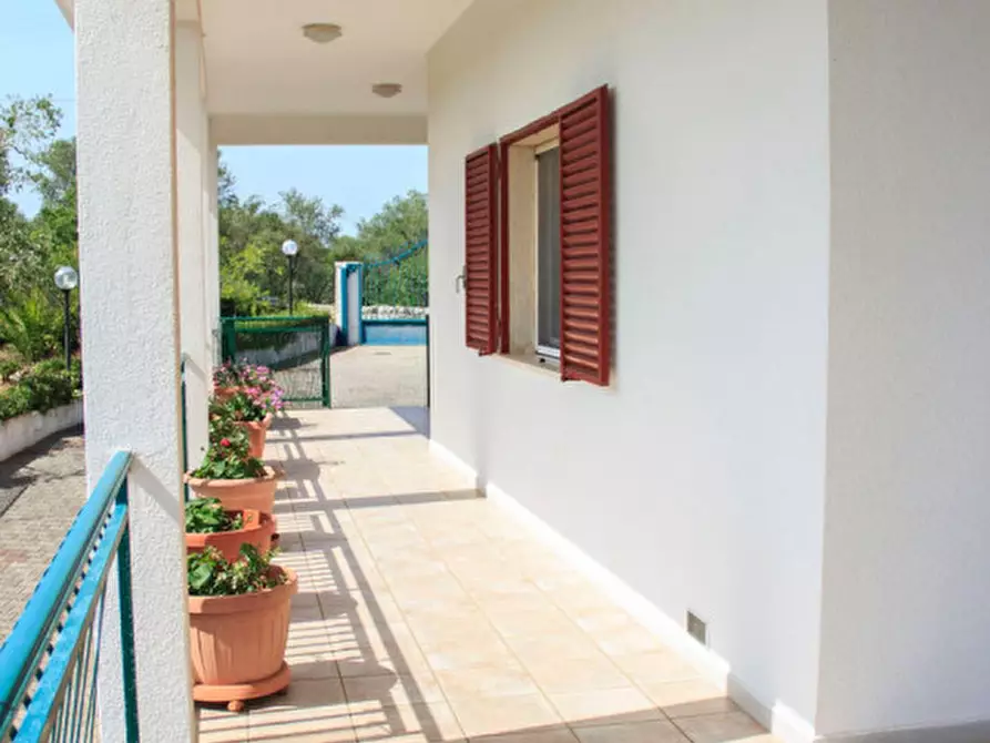 Immagine 40 di Villa in vendita  in Contrada Pascarosa a Ostuni