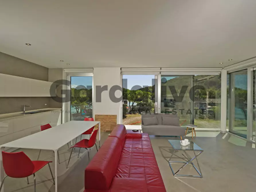 Immagine 11 di Appartamento in vendita  in Via Catullo 16 a Lonato del Garda