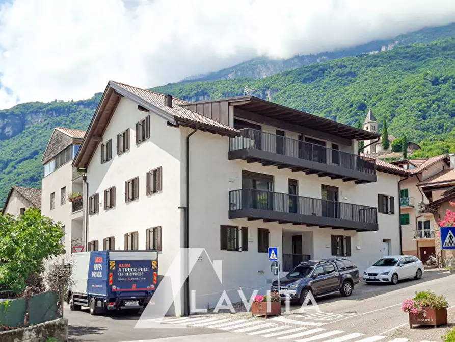 Immagine 2 di Appartamento in vendita  in via dei Molini a Termeno Sulla Strada Del Vino .Tramin An Der.