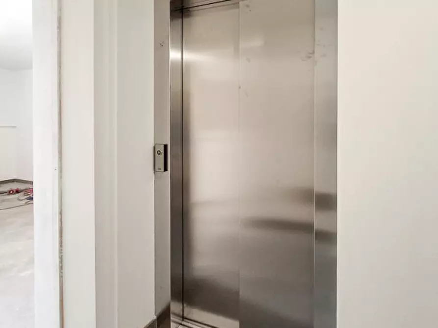 Immagine 11 di Appartamento in vendita  in via dei Molini a Termeno Sulla Strada Del Vino .Tramin An Der.