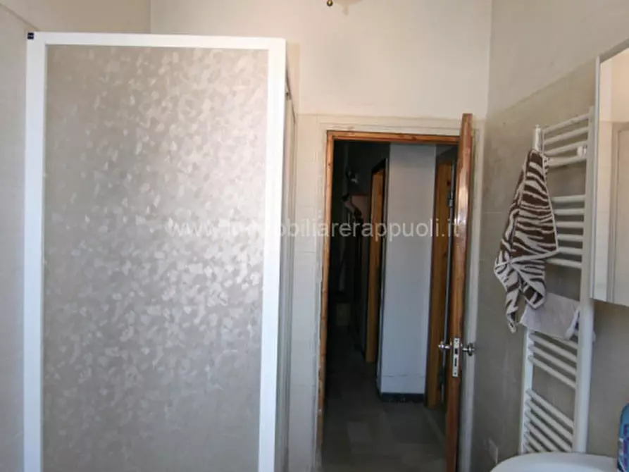 Immagine 10 di Villetta a schiera in vendita  a Torrita Di Siena