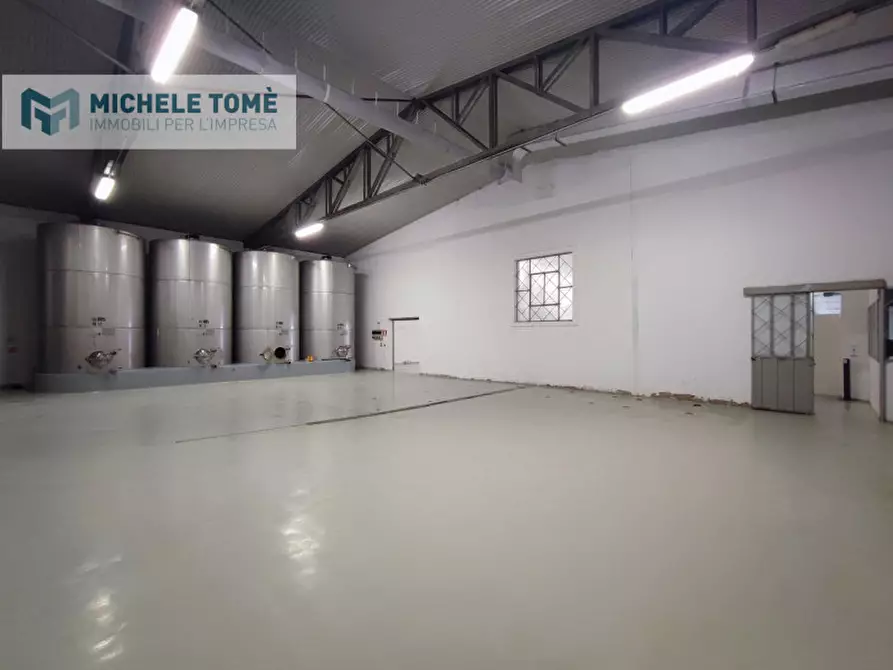 Immagine 22 di Capannone industriale in affitto  in Via Don Cesare Biasi a San Pietro In Cariano