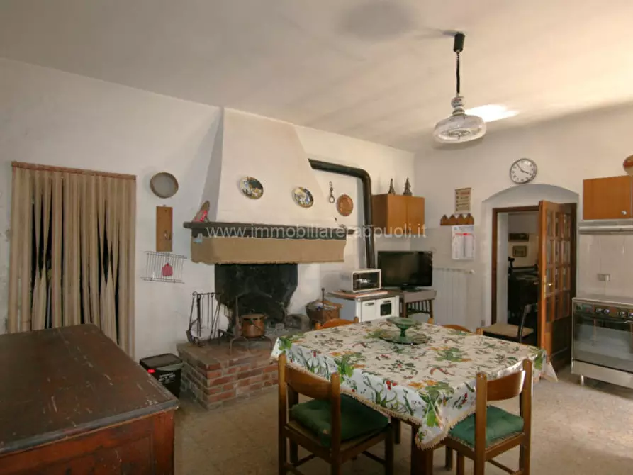 Immagine 1 di Appartamento in vendita  a Sinalunga