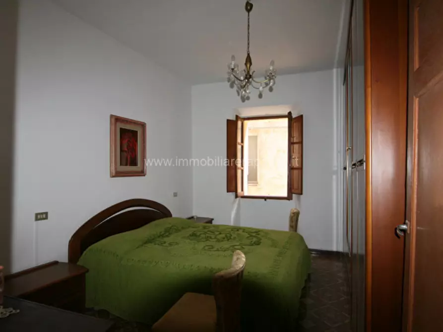 Immagine 11 di Appartamento in vendita  a Sinalunga