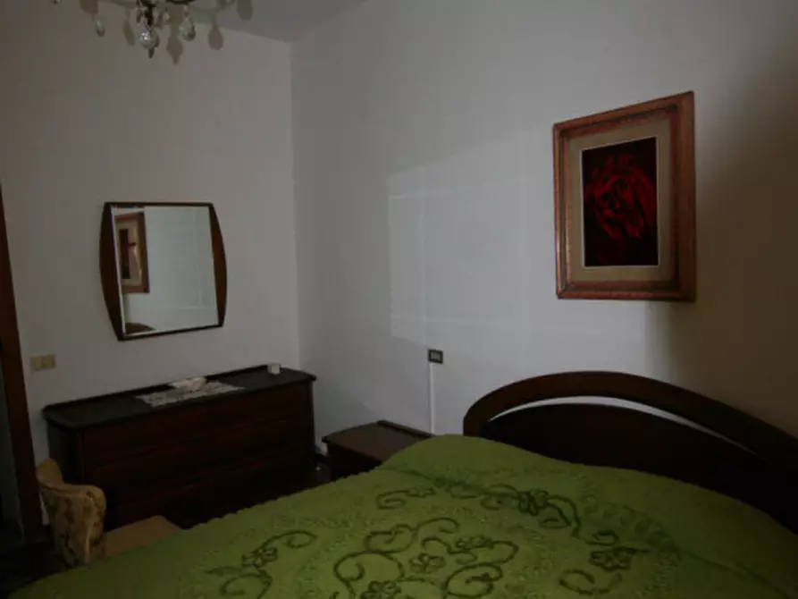 Immagine 16 di Appartamento in vendita  a Sinalunga