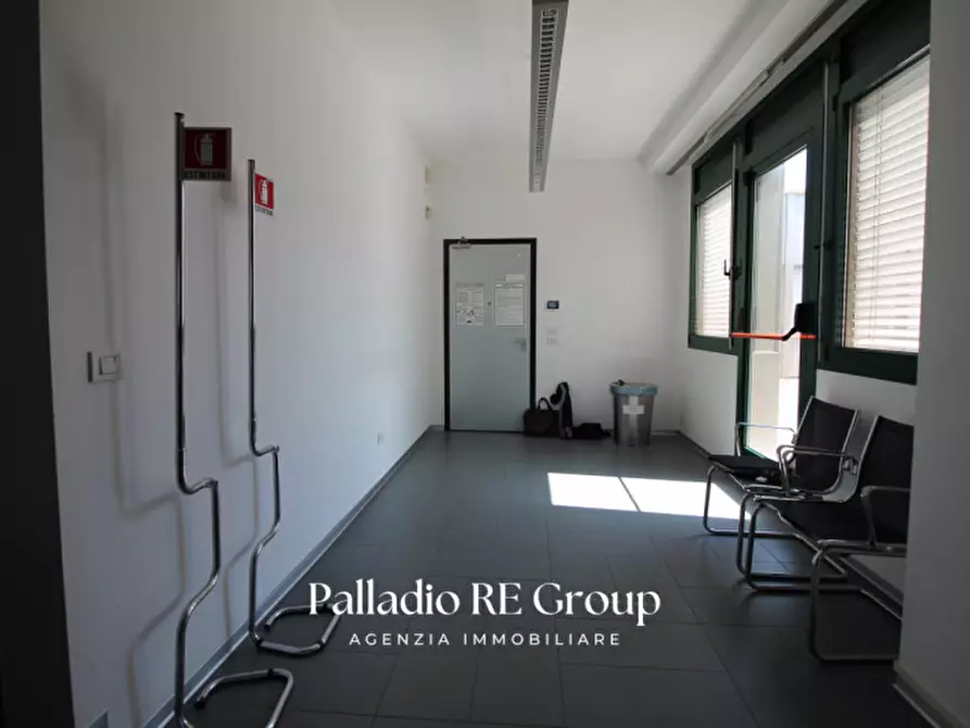 Immagine 1 di Ufficio in affitto  in via Largo Tiepolo a Creazzo