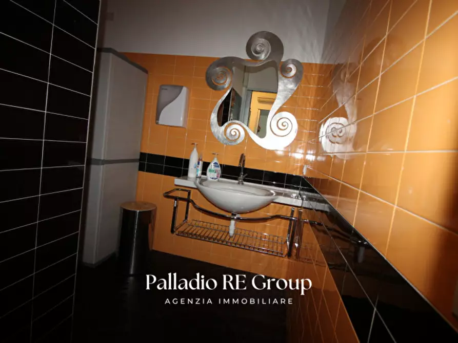 Immagine 8 di Ufficio in affitto  in via Largo Tiepolo a Creazzo