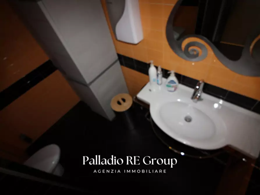 Immagine 9 di Ufficio in affitto  in via Largo Tiepolo a Creazzo