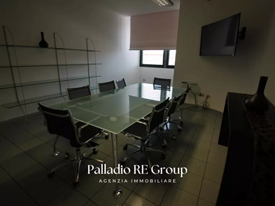 Immagine 13 di Ufficio in affitto  in Via Largo Tiepolo a Creazzo