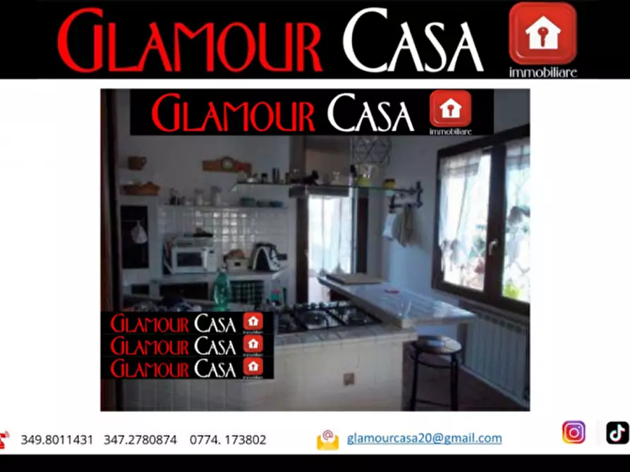 Immagine 3 di Villa in vendita  in Via Mar dei Sargassi a Pomezia