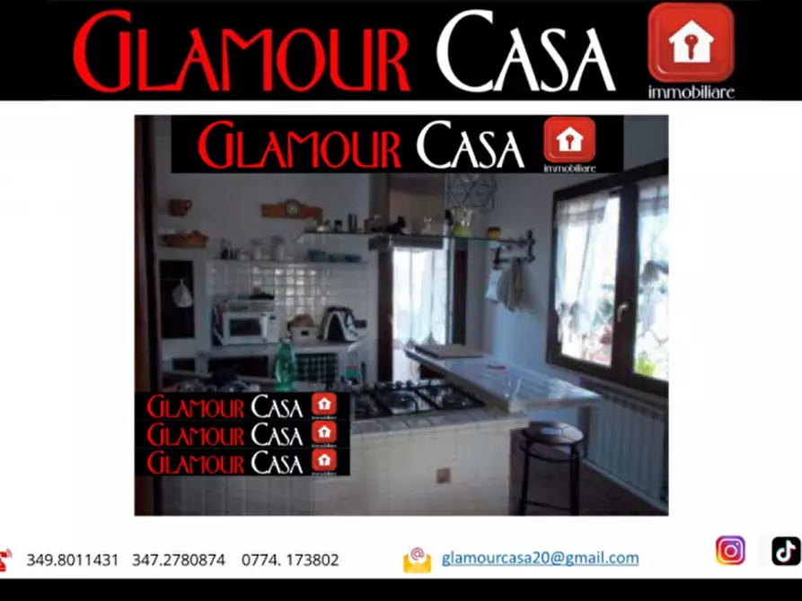 Immagine 5 di Villa in vendita  in Via Mar dei Sargassi a Pomezia