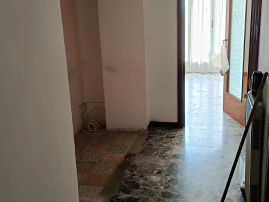 Immagine 4 di Appartamento in vendita  in Via Margotti a San Remo