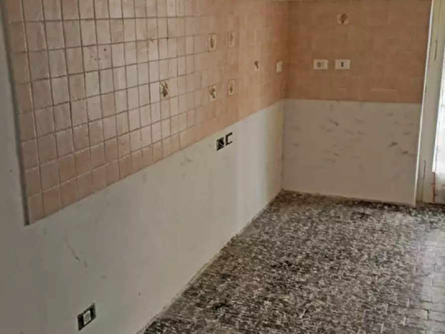 Immagine 7 di Appartamento in vendita  in Via Margotti a San Remo