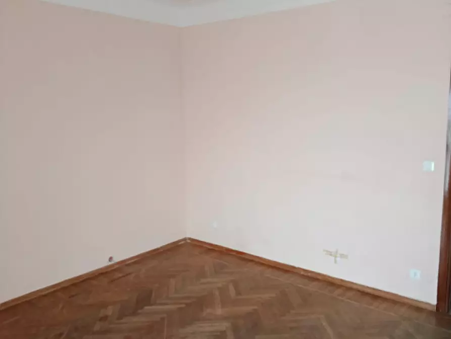 Immagine 10 di Appartamento in vendita  in Via Margotti a San Remo