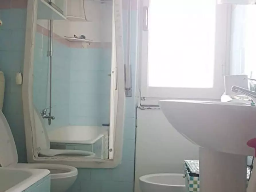 Immagine 8 di Appartamento in vendita  in Salita Mimose a San Remo