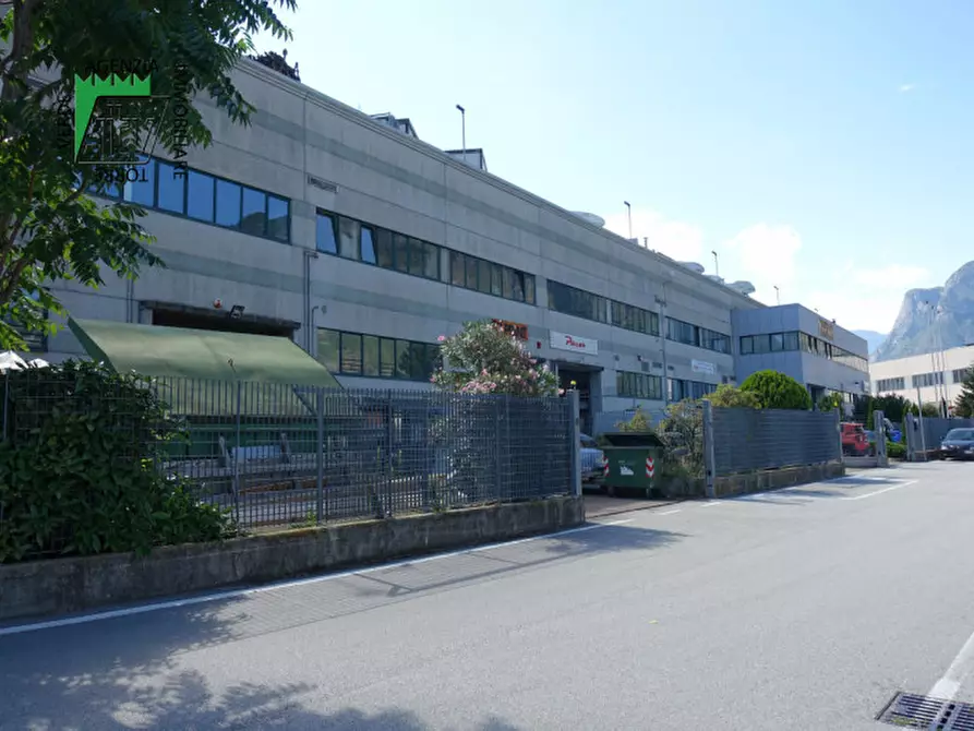 Immagine 1 di Capannone industriale in affitto  in Mezzocorona, via del Teroldego a Mezzocorona