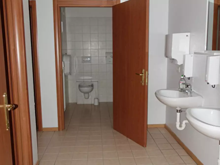 Immagine 19 di Capannone industriale in affitto  in Mezzocorona, via del Teroldego a Mezzocorona