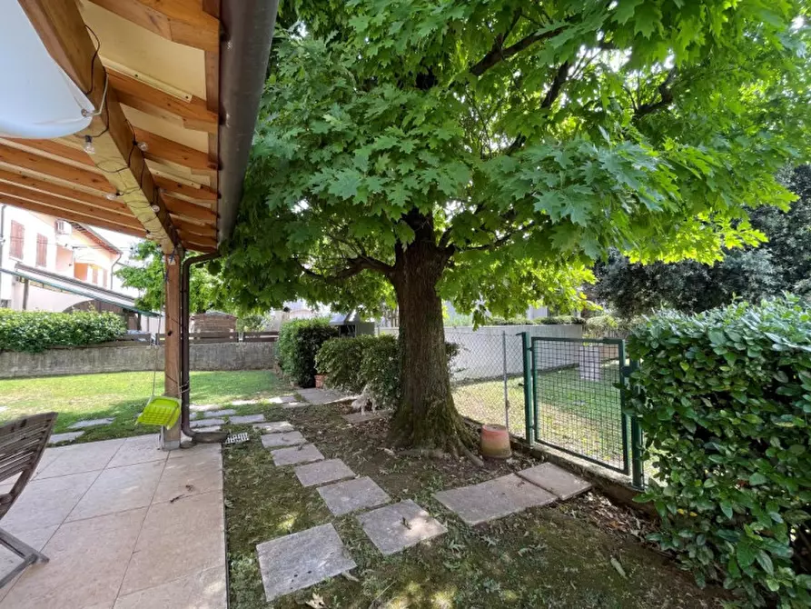 Immagine 6 di Casa bifamiliare in vendita  a Montebelluna