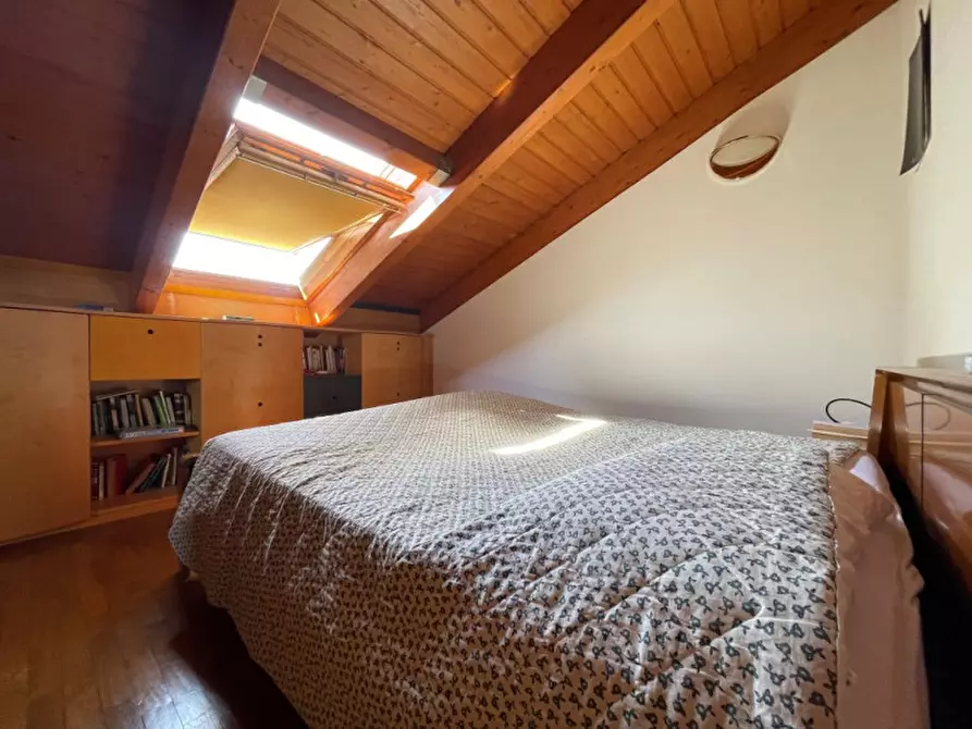 Immagine 28 di Casa bifamiliare in vendita  a Montebelluna