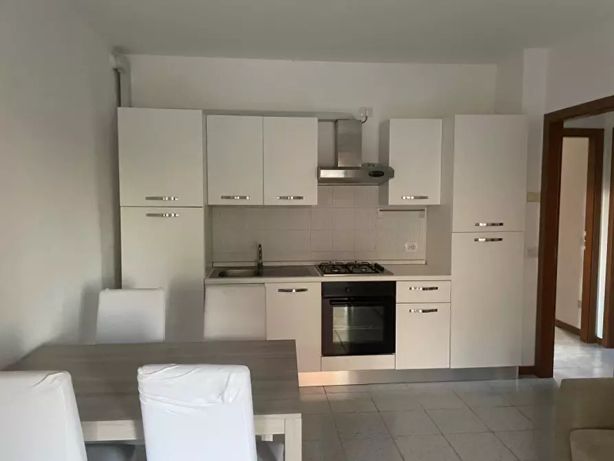 Immagine 2 di Appartamento in vendita  a Fano