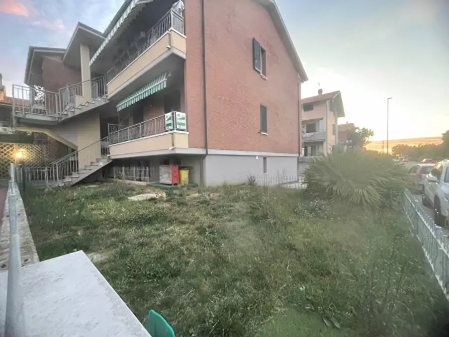 Immagine 4 di Appartamento in vendita  a Fano