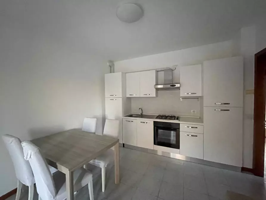 Immagine 6 di Appartamento in vendita  a Fano