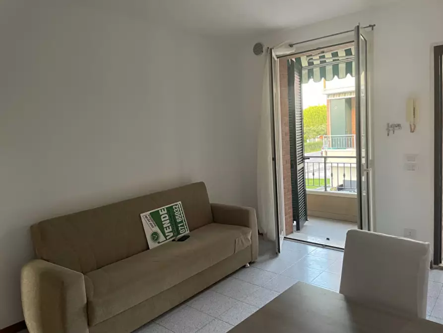 Immagine 10 di Appartamento in vendita  a Fano