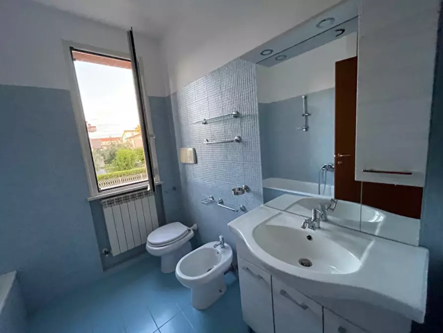 Immagine 18 di Appartamento in vendita  a Fano