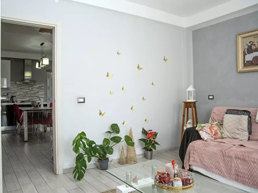 Immagine 2 di Villa in vendita  in Via Dora Baltea a Verona