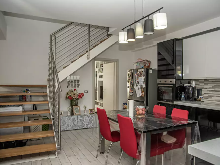 Immagine 4 di Villa in vendita  in Via Dora Baltea a Verona