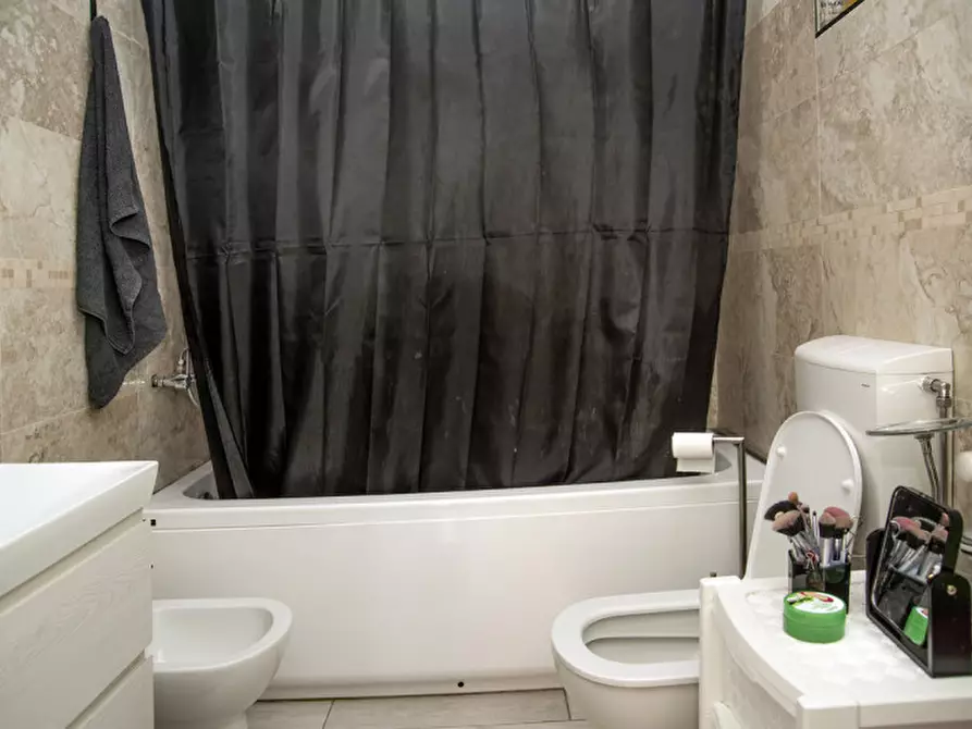 Immagine 7 di Villa in vendita  in Via Dora Baltea a Verona