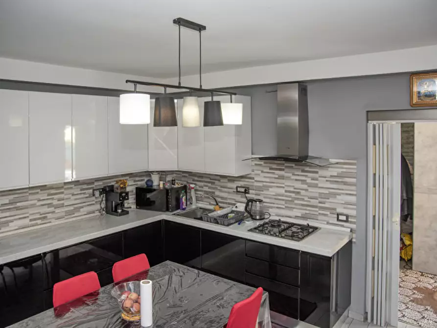 Immagine 8 di Villa in vendita  in Via Dora Baltea a Verona