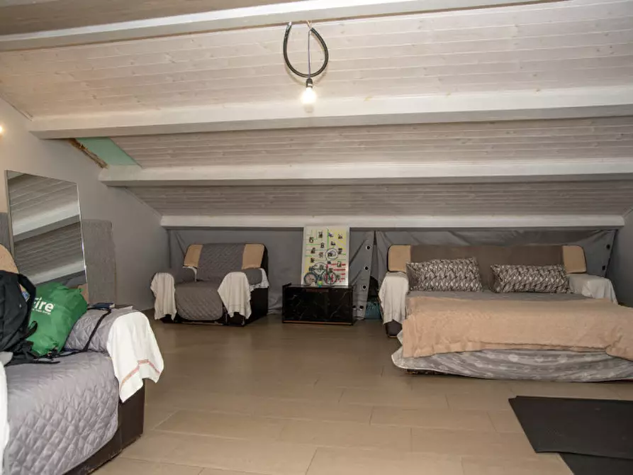 Immagine 25 di Villa in vendita  in Via Dora Baltea a Verona