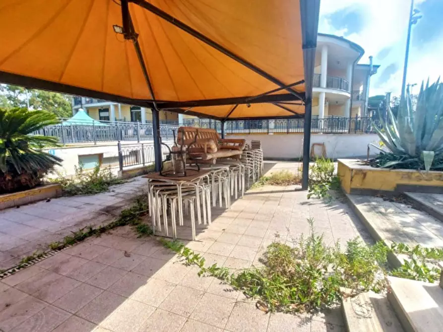 Immagine 7 di Negozio in vendita  in Via Ferdinando Neri, Aranova RM, Italia a Fiumicino