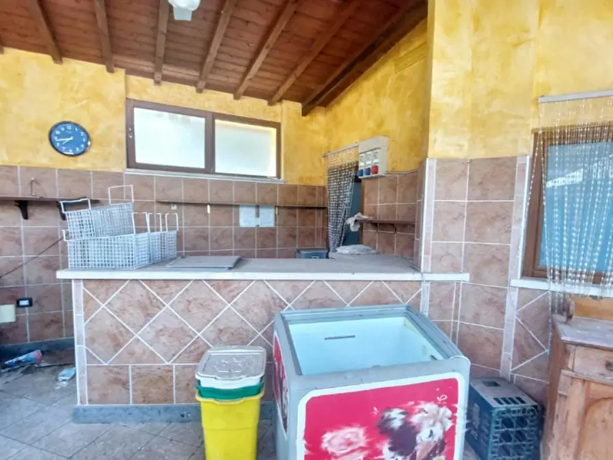 Immagine 12 di Negozio in vendita  in Via Ferdinando Neri, Aranova RM, Italia a Fiumicino