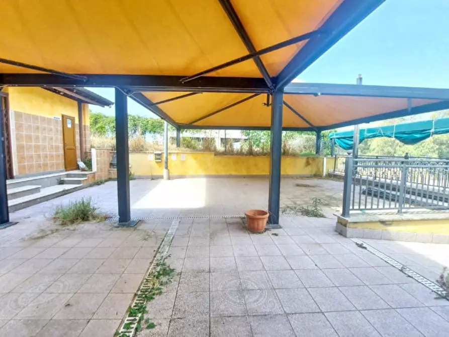 Immagine 13 di Negozio in vendita  in Via Ferdinando Neri, Aranova RM, Italia a Fiumicino