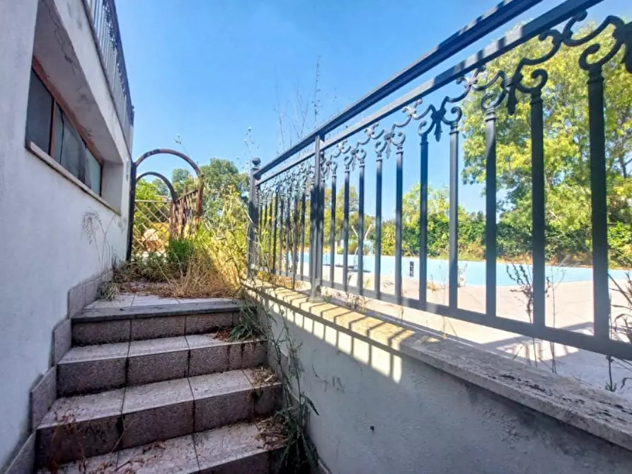 Immagine 20 di Negozio in vendita  in Via Ferdinando Neri, Aranova RM, Italia a Fiumicino